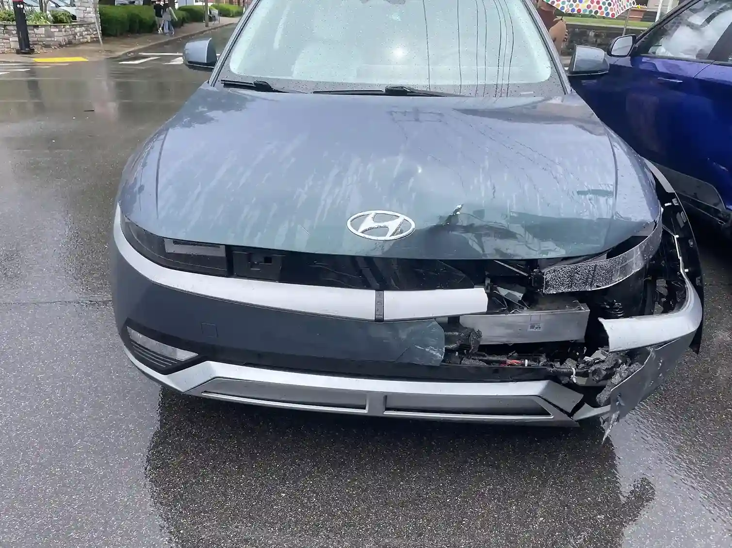 Hyundai damaged car
